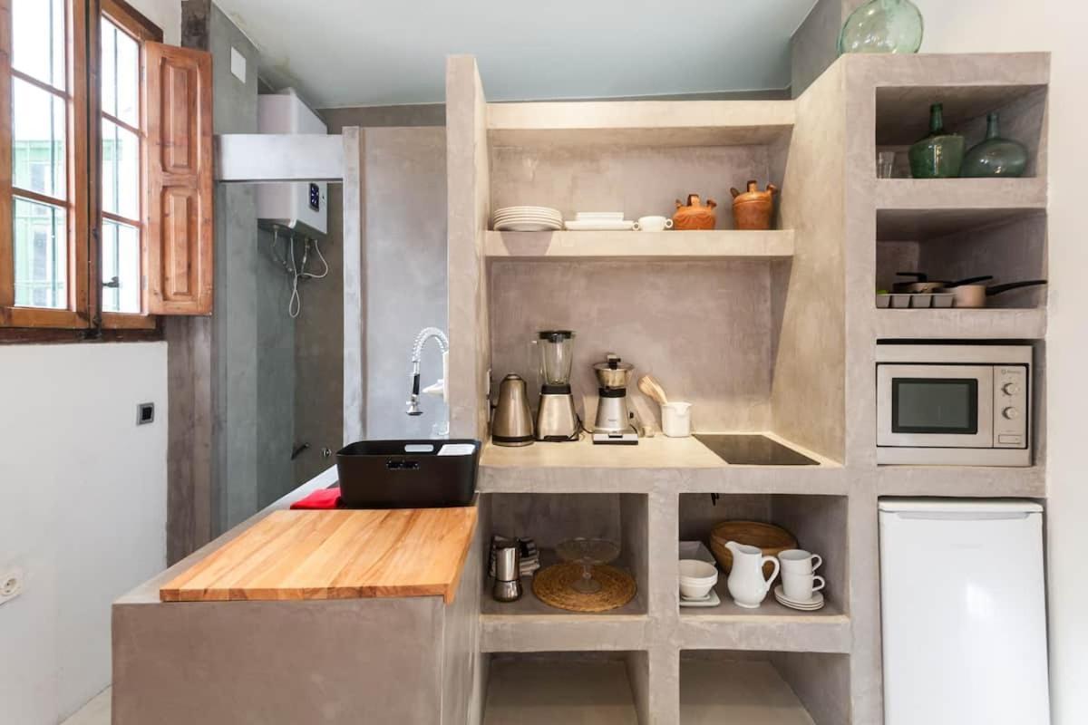 Casita Artista En Bello Edificio Barrio Ruzafa Valenza Esterno foto