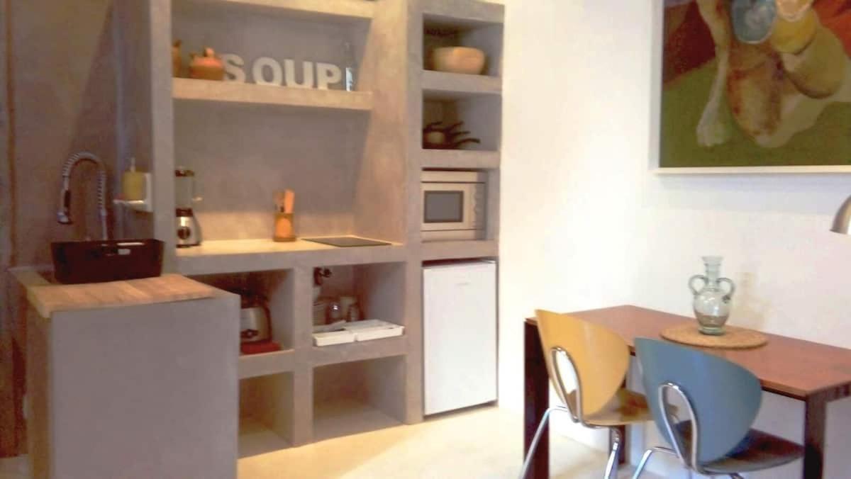 Casita Artista En Bello Edificio Barrio Ruzafa Valenza Esterno foto