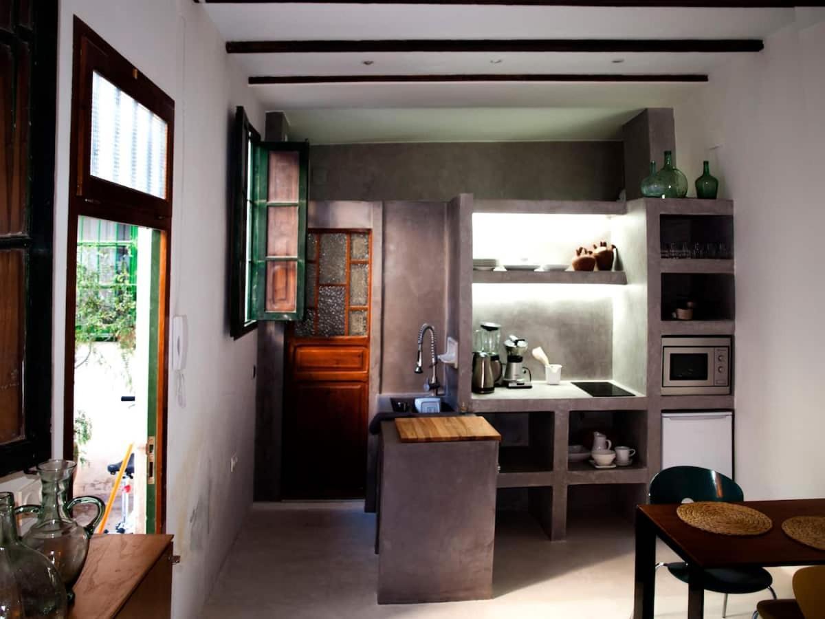 Casita Artista En Bello Edificio Barrio Ruzafa Valenza Esterno foto