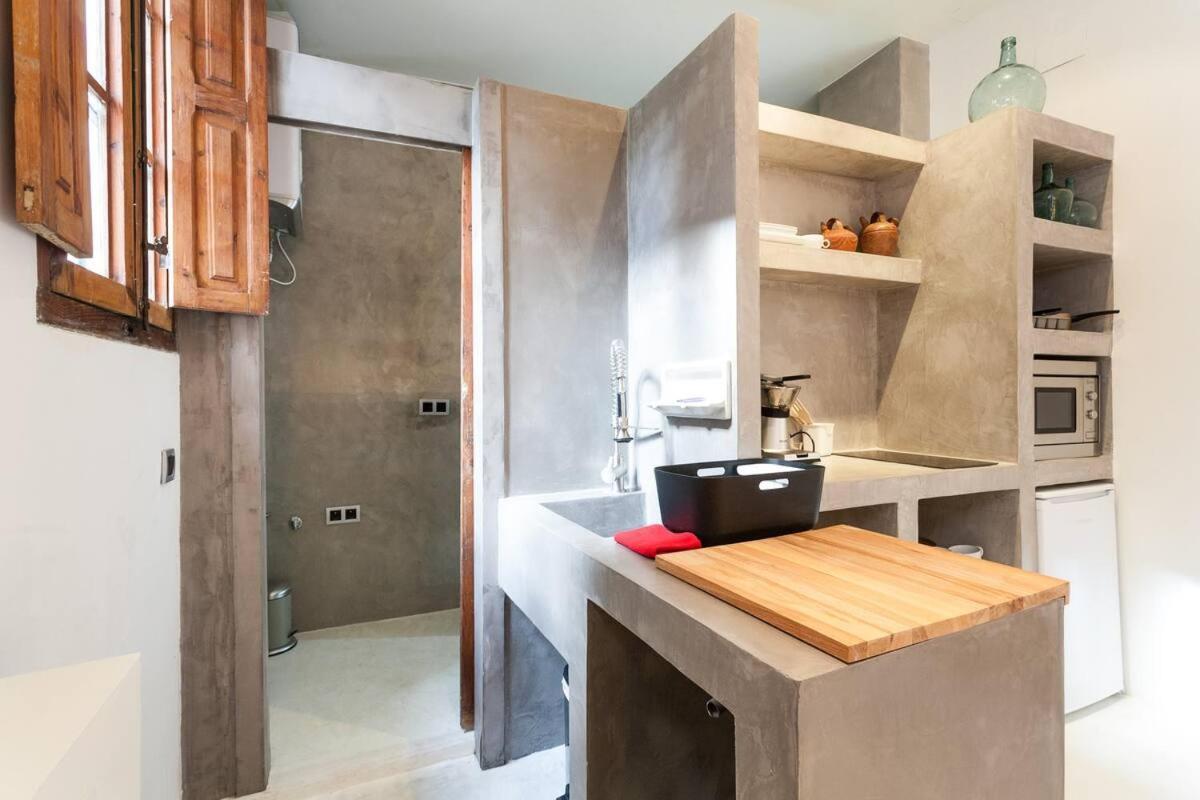 Casita Artista En Bello Edificio Barrio Ruzafa Valenza Esterno foto